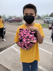 Pueblo - Kiddo Gifting